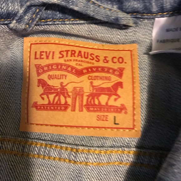 Levi’s sleeveless jean jacket L - Picture 2 of 3